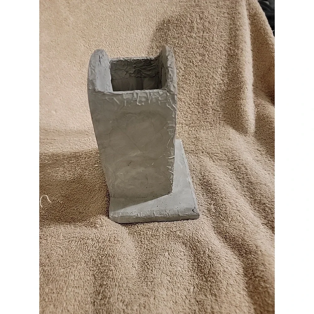 The Unbranded Brand tombstone clay